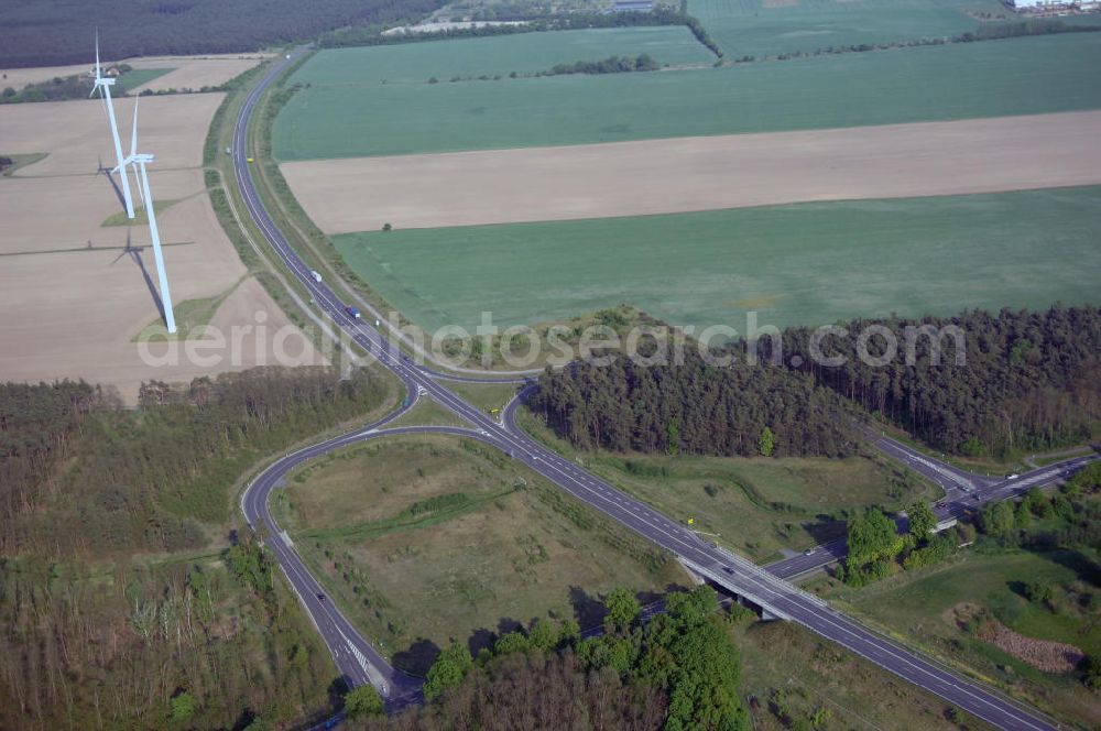 BEESKOW from the bird's eye view: Blick auf die Ortsumfahrung der Bundesstrasse B 87 bei Beeskow. Landesbetrieb Straßenwesen Brandenburg (