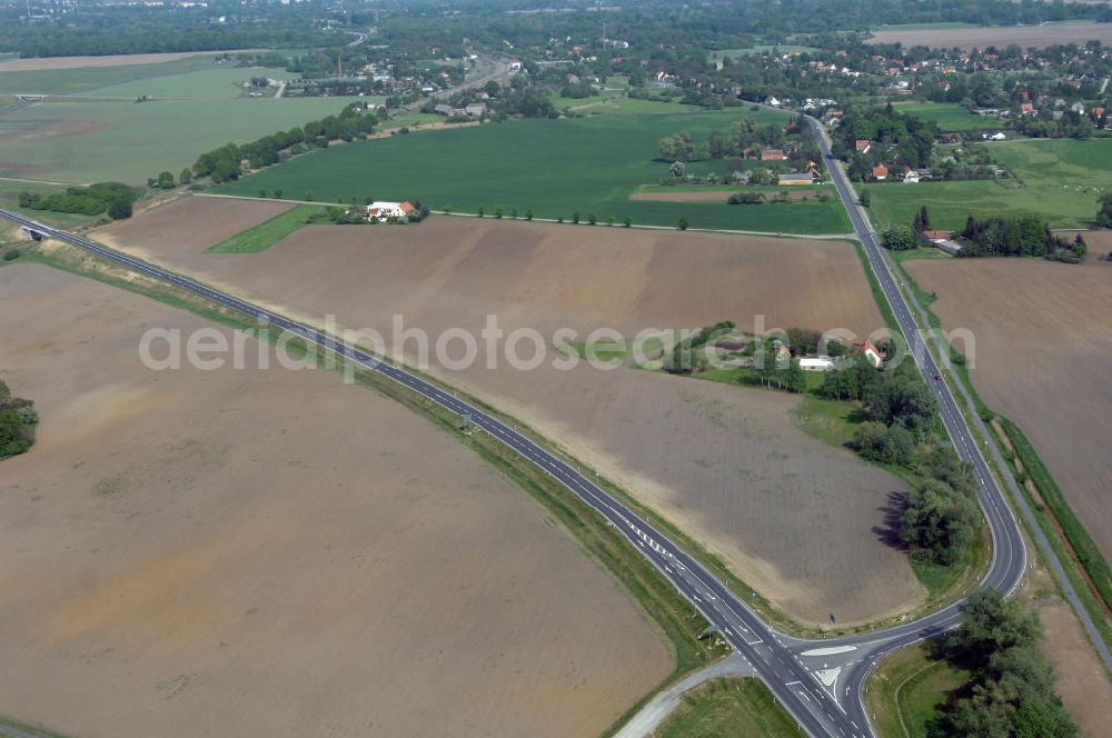 Aerial photograph KÜSTRIN - Blick auf die Ortsumfahrung der Bundesstrasse B 1 bei Küstrin bis zum Grenzübergang über die Oder. Landesbetrieb Straßenwesen Brandenburg (