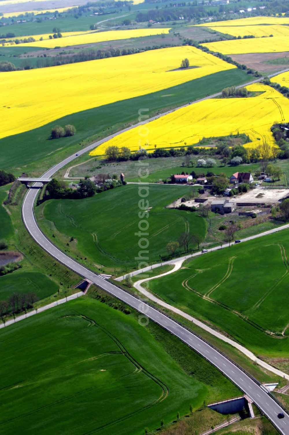 Aerial photograph GRAMZOW - Blick auf die Ortsumfahrung der Bundesstrasse B 166 nördlich von Gramzow im nördlichen Brandenburg. Landesbetrieb Straßenwesen Brandenburg (