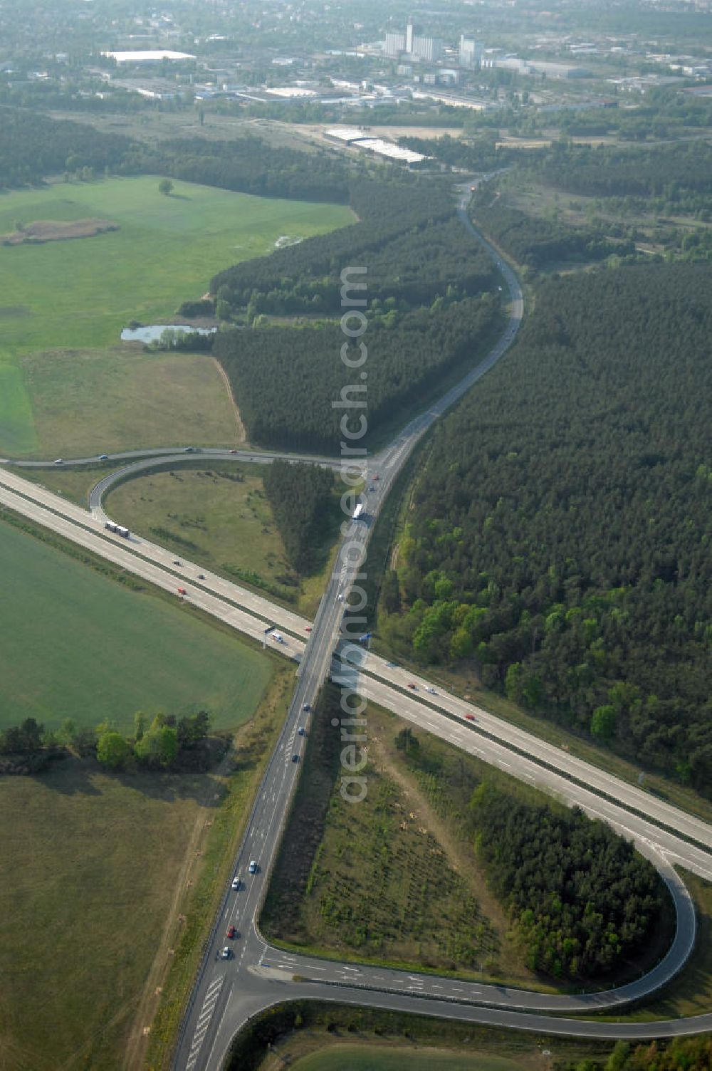 Aerial photograph FÜRSTENWALDE - Blick auf die Ortsumfahrung der Bundesstrasse B 168 östlich von Fürstenwalde. Landesbetrieb Straßenwesen Brandenburg (