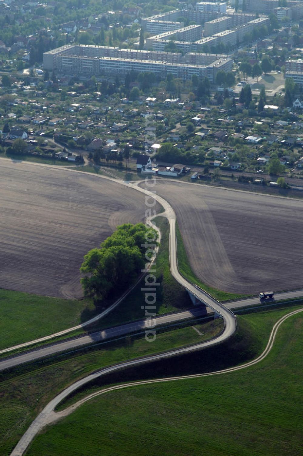 FÜRSTENWALDE from the bird's eye view: Blick auf die Ortsumfahrung der Bundesstrasse B 168 östlich von Fürstenwalde. Landesbetrieb Straßenwesen Brandenburg (