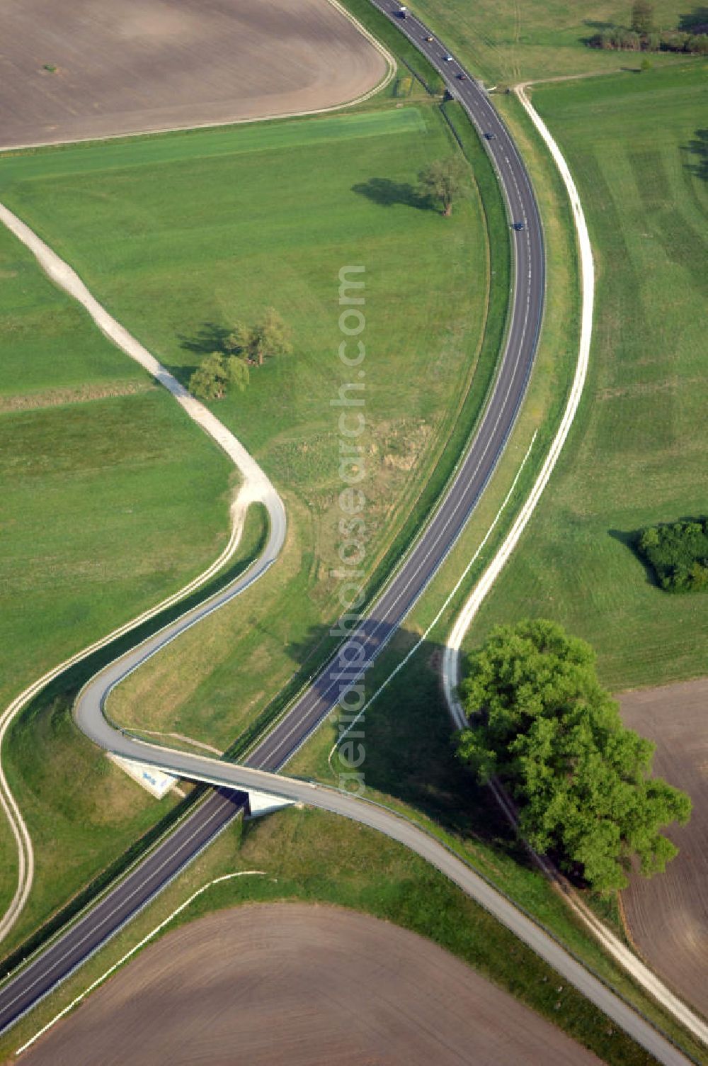 FÜRSTENWALDE from above - Blick auf die Ortsumfahrung der Bundesstrasse B 168 östlich von Fürstenwalde. Landesbetrieb Straßenwesen Brandenburg (