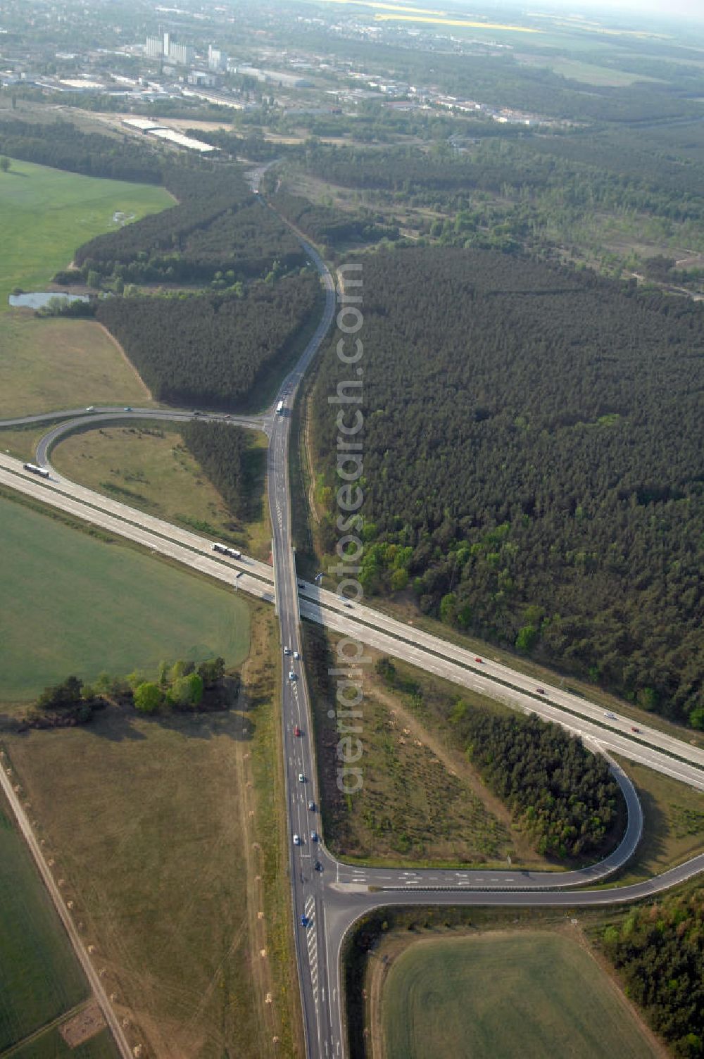 FÜRSTENWALDE from above - Blick auf die Ortsumfahrung der Bundesstrasse B 168 östlich von Fürstenwalde. Landesbetrieb Straßenwesen Brandenburg (