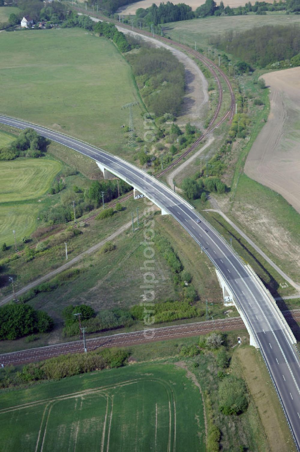 Aerial photograph FRANKFURT / ODER - Blick auf die Ortsumfahrung der Bundesstrasse B 112 westlich von Frankfurt / Oder. Landesbetrieb Straßenwesen Brandenburg (