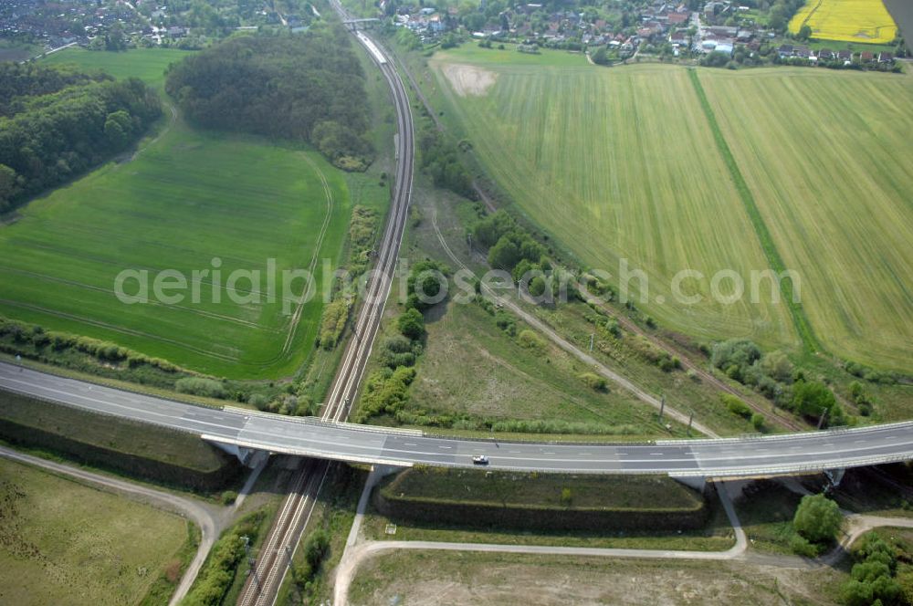 FRANKFURT / ODER from the bird's eye view: Blick auf die Ortsumfahrung der Bundesstrasse B 112 westlich von Frankfurt / Oder. Landesbetrieb Straßenwesen Brandenburg (