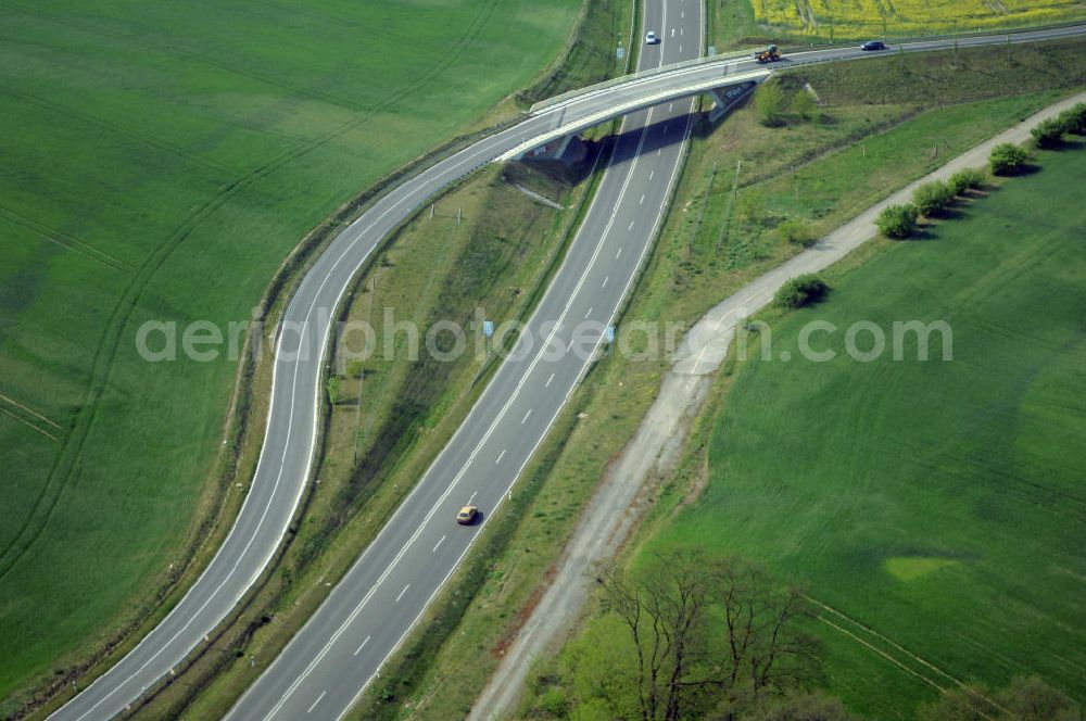 FRANKFURT / ODER from above - Blick auf die Ortsumfahrung der Bundesstrasse B 112 westlich von Frankfurt / Oder. Landesbetrieb Straßenwesen Brandenburg (