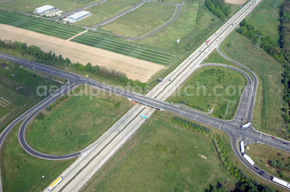 FRANKFURT / ODER from above - Blick auf die Ortsumfahrung der Bundesstrasse B 112 westlich von Frankfurt / Oder. Landesbetrieb Straßenwesen Brandenburg (