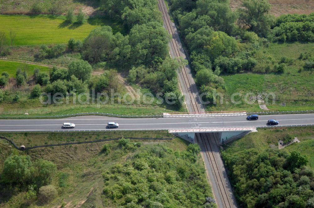 SEELOW from above - Blick auf die Ortsumfahrung der Bundesstrasse B 1 westlich von Seelow. Landesbetrieb Straßenwesen Brandenburg (