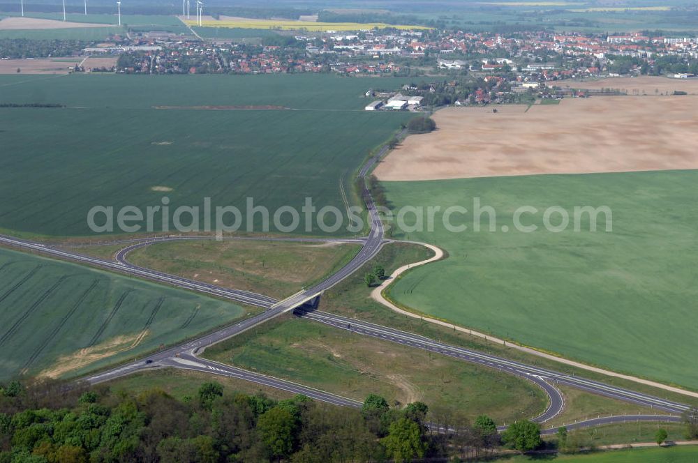 Aerial image SEELOW - Blick auf die Ortsumfahrung der Bundesstrasse B 1 westlich von Seelow. Landesbetrieb Straßenwesen Brandenburg (