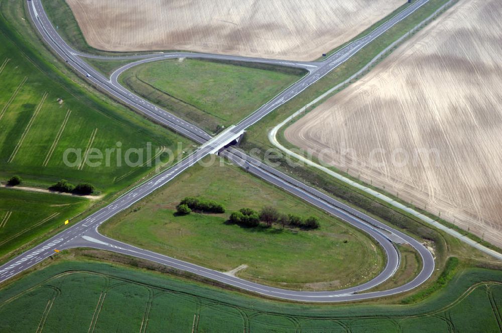 Aerial image SEELOW - Blick auf die Ortsumfahrung der Bundesstrasse B 1 westlich von Seelow. Landesbetrieb Straßenwesen Brandenburg (