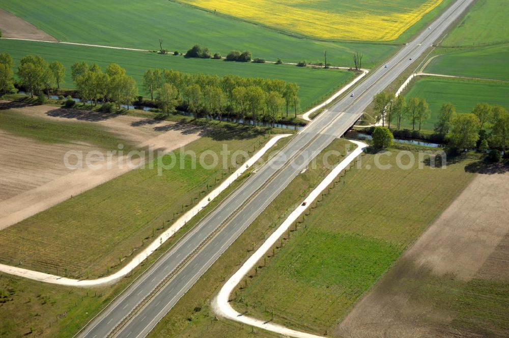 Aerial image ORANIENBURG - Blick auf die Ortsumfahrung Oranienburg B96 westlich von Oranienburg. Landesbetrieb Straßenwesen Brandenburg (