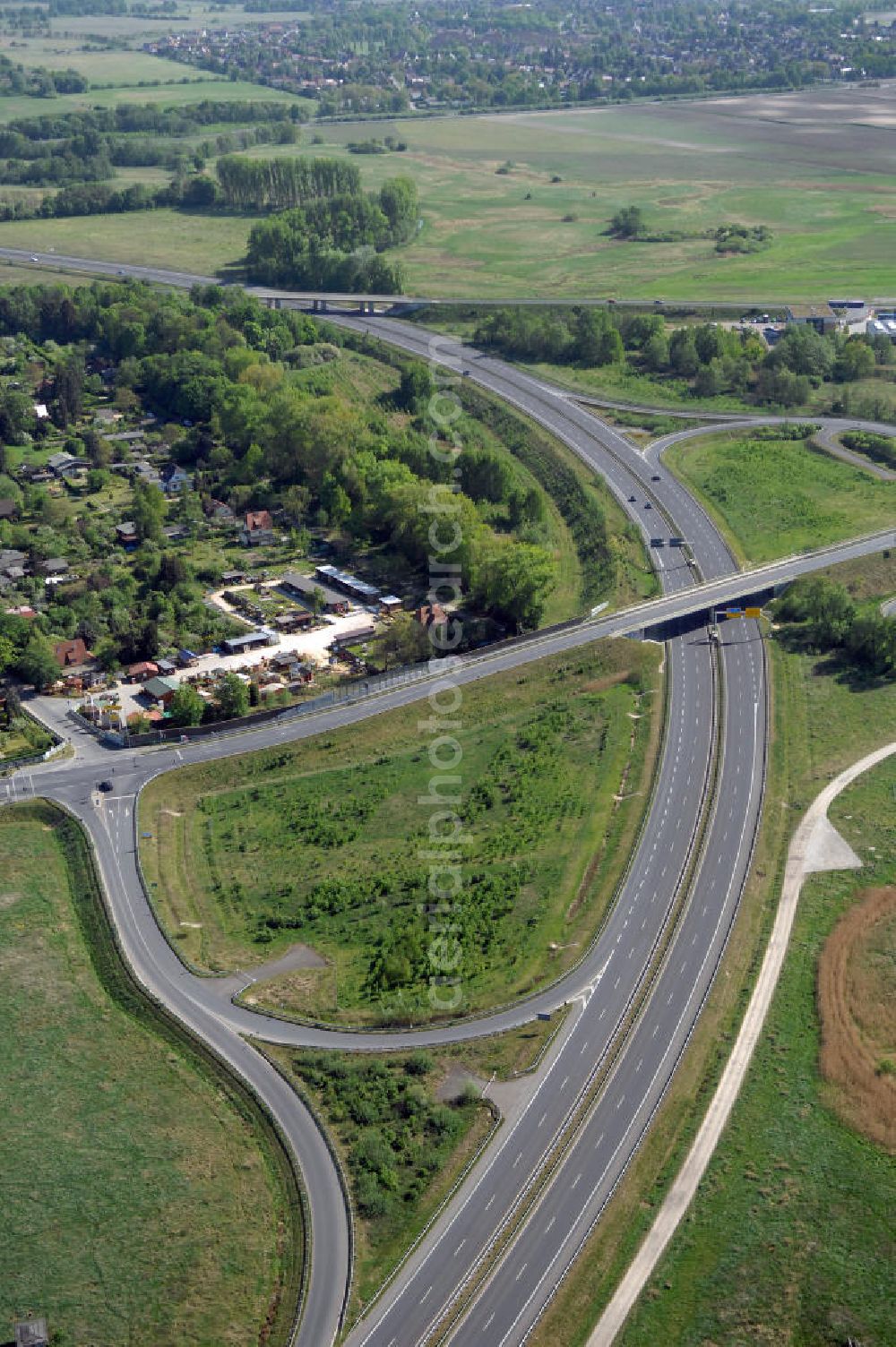 Aerial image ORANIENBURG - Blick auf die Ortsumfahrung Oranienburg B96 westlich von Oranienburg. Landesbetrieb Straßenwesen Brandenburg (