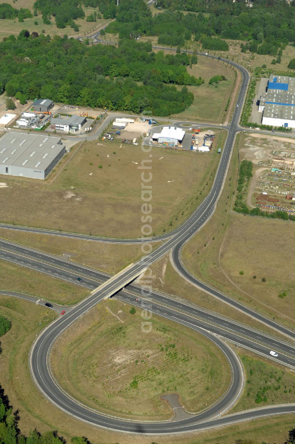 Aerial photograph ORANIENBURG - Blick auf die Ortsumfahrung Oranienburg B96 westlich von Oranienburg. Landesbetrieb Straßenwesen Brandenburg (