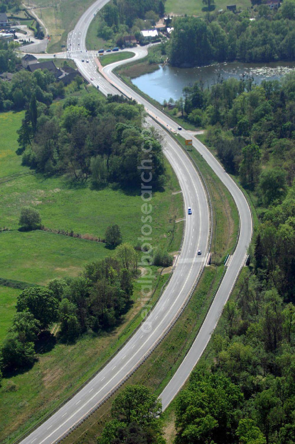 Aerial image WRIETZEN - Blick auf die Ortsumfahrung B 167 im südlichen Ortsbereich von Wriezen. Landesbetrieb Straßenwesen Brandenburg (