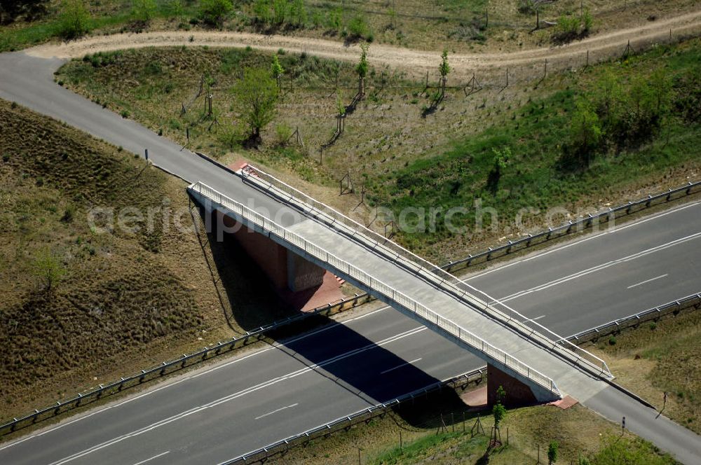 WRIETZEN from the bird's eye view: Blick auf die Ortsumfahrung B 167 im südlichen Ortsbereich von Wriezen. Landesbetrieb Straßenwesen Brandenburg (