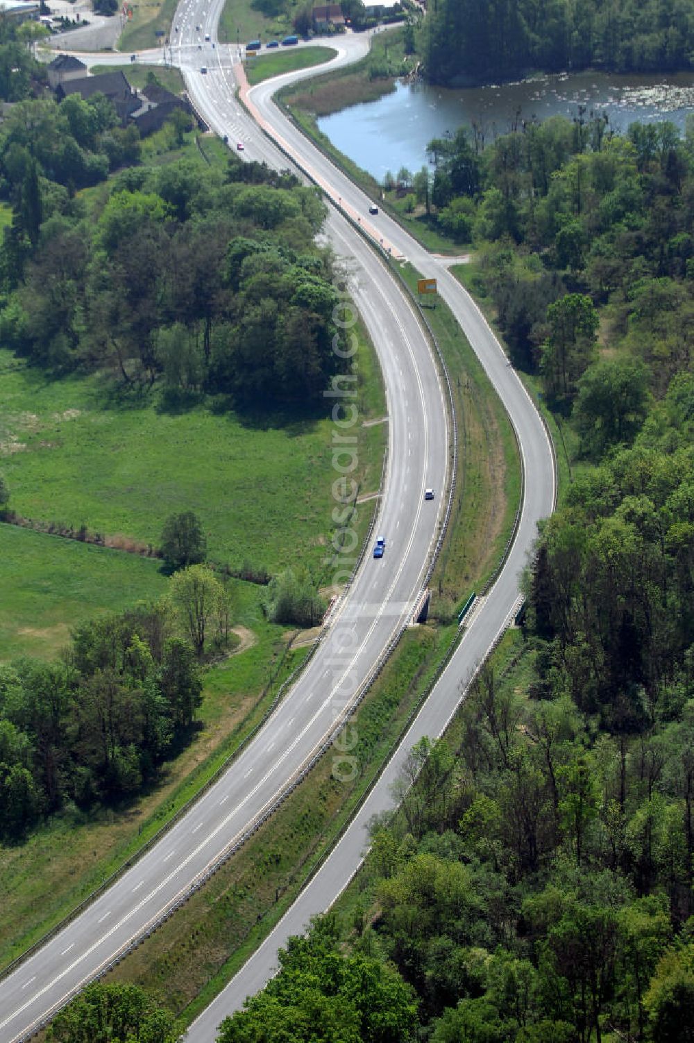 WRIETZEN from above - Blick auf die Ortsumfahrung B 167 im südlichen Ortsbereich von Wriezen. Landesbetrieb Straßenwesen Brandenburg (