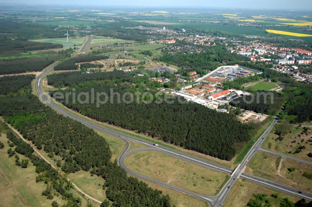 Aerial photograph WRIETZEN - Blick auf die Ortsumfahrung B 167 im südlichen Ortsbereich von Wriezen. Landesbetrieb Straßenwesen Brandenburg (