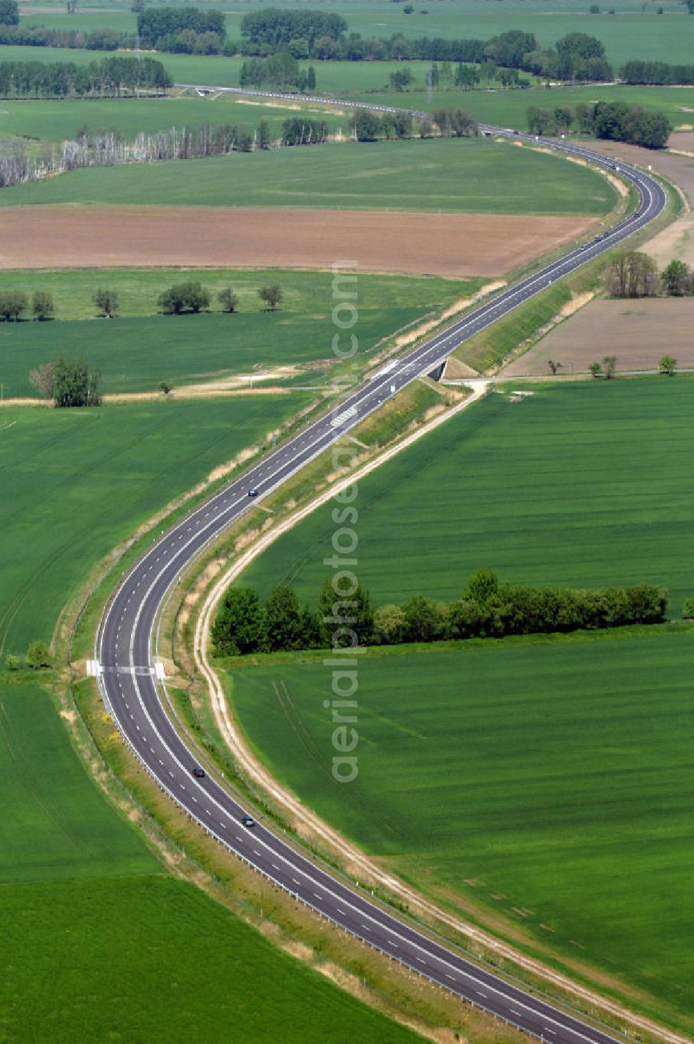 Aerial photograph WRIETZEN - Blick auf die Ortsumfahrung B 167 im südlichen Ortsbereich von Wriezen. Landesbetrieb Straßenwesen Brandenburg (