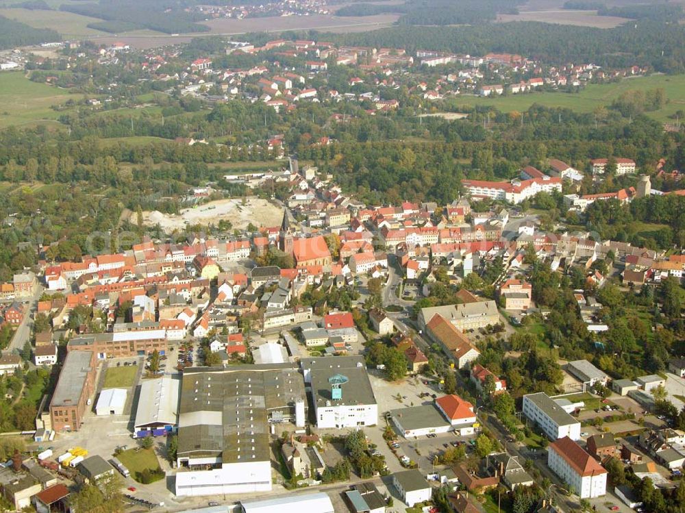 Bad Liebenwerda from above - Blick auf das Stadtzentrum von Bad Liebenwerda mit dem Rathaus und der gegenüberliegenden Spätgotischen St. Nikolai Kirche mit neugotischem Turm und Inventar. Stadtverwaltung, Stadt Bad Liebenwerda, Postfach 1153 , 04920 Bad Liebenwerda