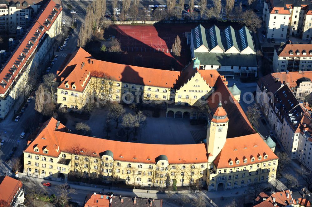 Aerial image München - The academic high schools Oskar-von-Miller-Gymnasium and the Maximiliansgymnasium in Munich-Schwabing in Bavaria