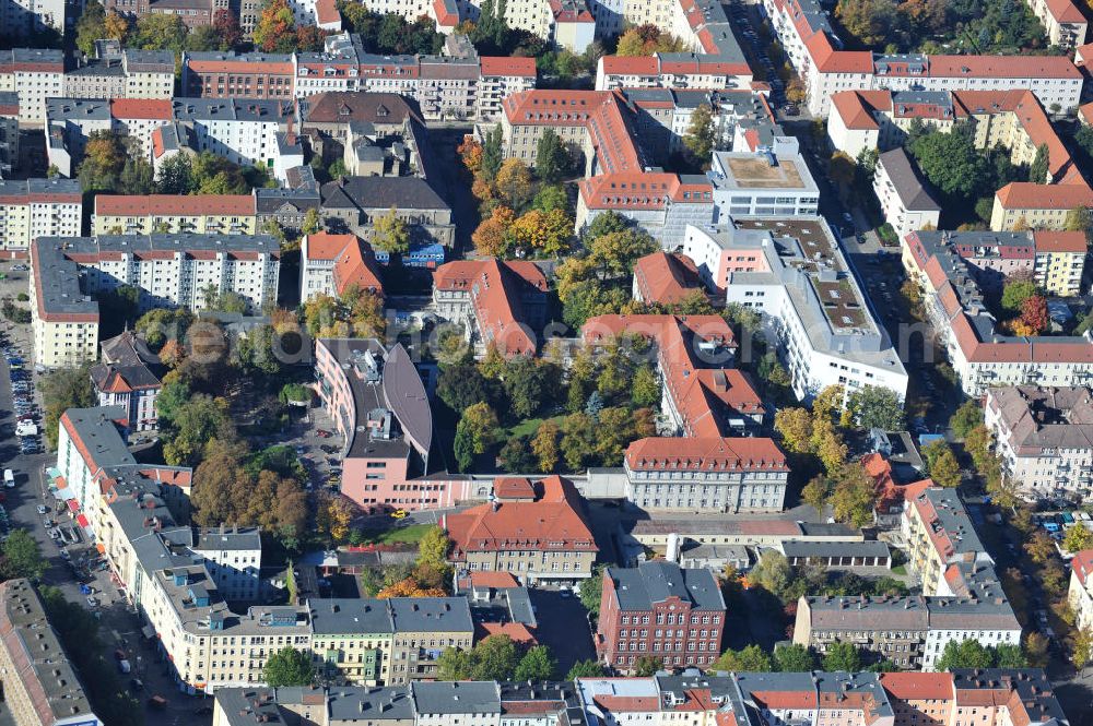 Aerial image Berlin - Blick auf den Erweiterungsbau des Sana Klinikum Lichtenberg / Oskar-Ziethen-Krankenhaus an der Fanningerstraße 32 in 10365 Berlin. View of the extension of the Sana Klinikum Lichtenberg / Oskar-Ziethen hospital on Fanningerstraße 32 in 10365 Berlin.