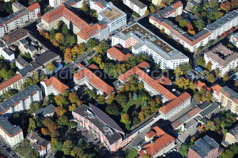 Berlin from above - Blick auf den Erweiterungsbau des Sana Klinikum Lichtenberg / Oskar-Ziethen-Krankenhaus an der Fanningerstraße 32 in 10365 Berlin. View of the extension of the Sana Klinikum Lichtenberg / Oskar-Ziethen hospital on Fanningerstraße 32 in 10365 Berlin.