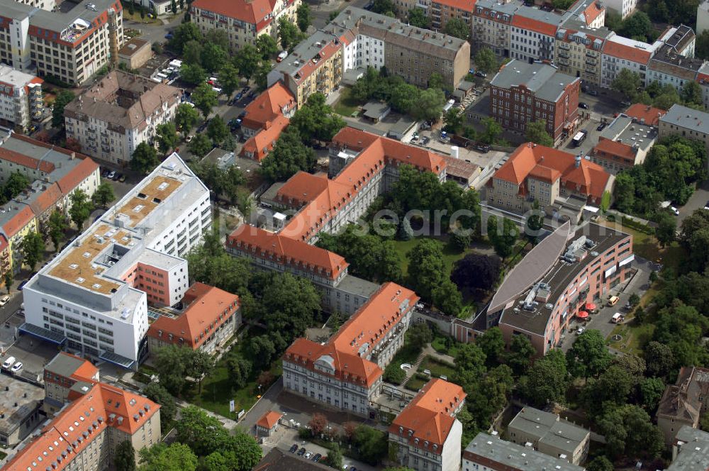 Aerial photograph Berlin - Blick auf den Erweiterungsbau am Krankenhaus Lichtenberg in der Fanningerstraße. Sana Klinikum Lichtenberg, / Oskar-Ziethen-Krankenhaus, Fanningerstraße 32, 10365 Berlin, Fon: 030 - 55 18 29 14