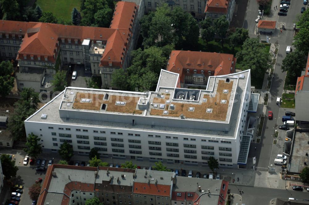 Aerial photograph Berlin - Blick auf den Erweiterungsbau am Krankenhaus Lichtenberg in der Fanningerstraße. Sana Klinikum Lichtenberg, / Oskar-Ziethen-Krankenhaus, Fanningerstraße 32, 10365 Berlin, Fon: 030 - 55 18 29 14