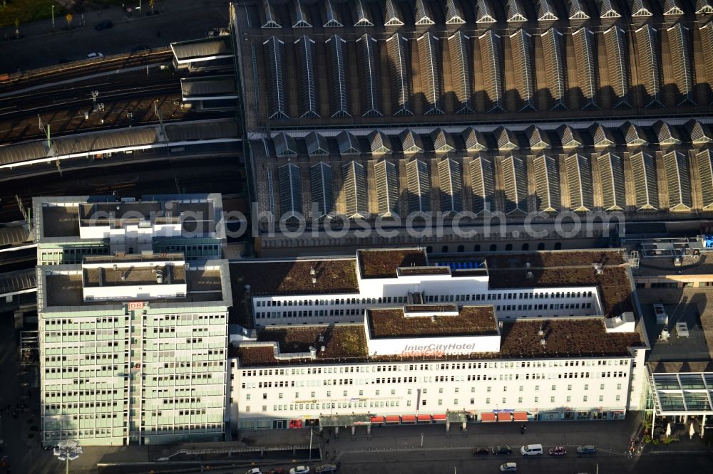 Aerial photograph Berlin OT Friedrichshain - View of the Ostbahnhof in the district of Friedrichshain in Berlin