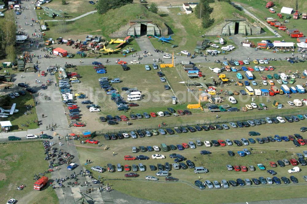 Aerial photograph Finow - Ostfahrzeugtreffen von Awo - Zt auf dem Flugplatz Finow / Eberswalde