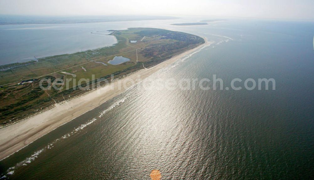 Aerial image Langeoog - Blick auf die Ostfriesische Insel Langeoog. Die deutsche Insel vor der Küste Ostfriedlands hat im Osten Spiekeroog und im Westen Baltrum zum Nachbarn. Views of the East Frisian Island Langeoog. The German island off the coast of East Frisia has in the east Spiekeroog and in the west Baltrum to neighbors.