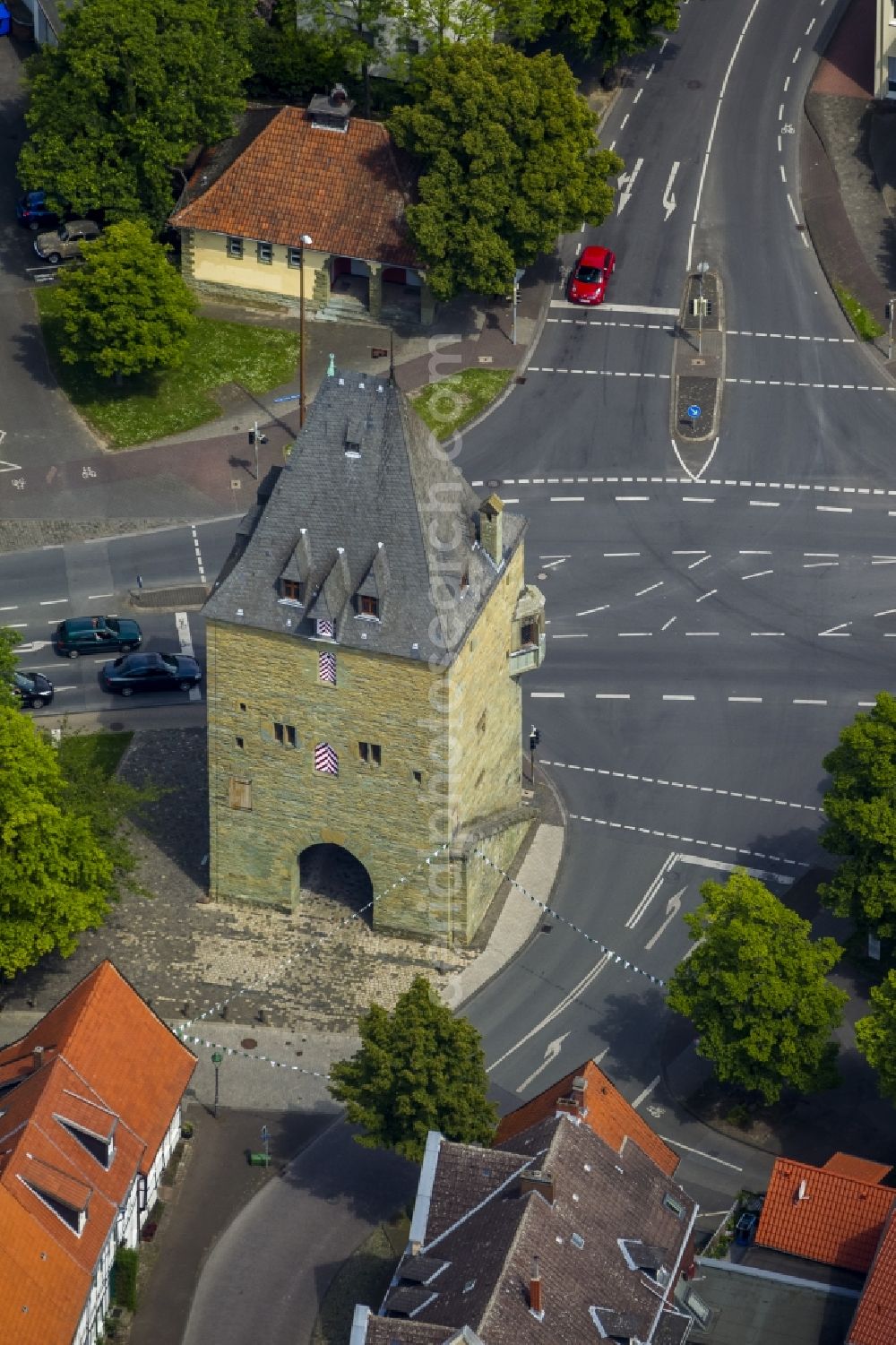 Soest from the bird's eye view: Osthofentor at the old city walls in the center of the old town in Soest in North Rhine-Westphalia