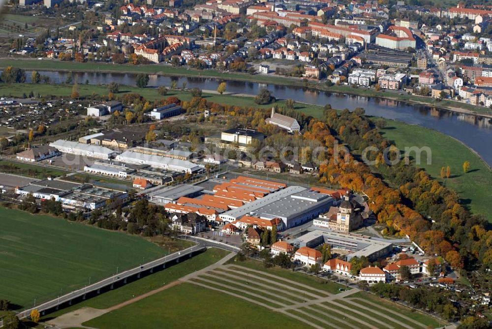 Aerial image Dresden - Blick auf das Ostragehege an der Elbe im Stadtteil Friedrichstadt zwischen Marienbrücke, Friedrichstadt und dem Binnenhafen Alberthafen Dresden-Friedrichstadt. Auf dem Gelände befindet sich die Messe Dresden und ein großer Sportkomplex mit dem Heinz-Steyer-Stadion und der Eissporthalle. Ein Projekt der HVB Immobilien AG