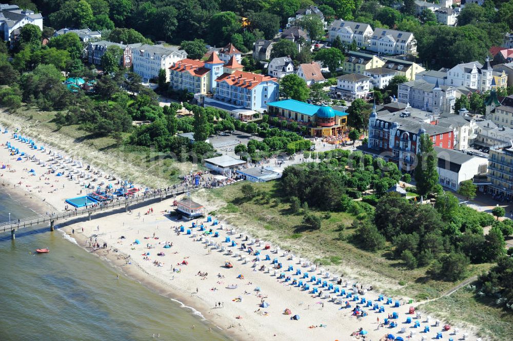 Aerial photograph Zinnowitz - Ostsee-Strand von Zinnowitz auf der Insel Usedom in Mecklenburg-Vorpommern. Beachside of the Baltic Sea in Zinnowitz at the island Usedom in Mecklenburg-Western Pomerania.