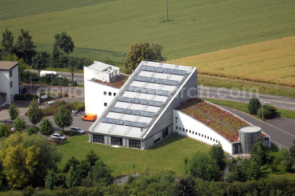 Friedberg from the bird's eye view: Blick auf das Außengebäude der Oberhessische Versorgungsbetriebe AG (OVAG) auf dem Gelände in der Dorheimer Straße im hessischen Friedberg. Kontakt: OVAG, Tel. 06031 82-0,