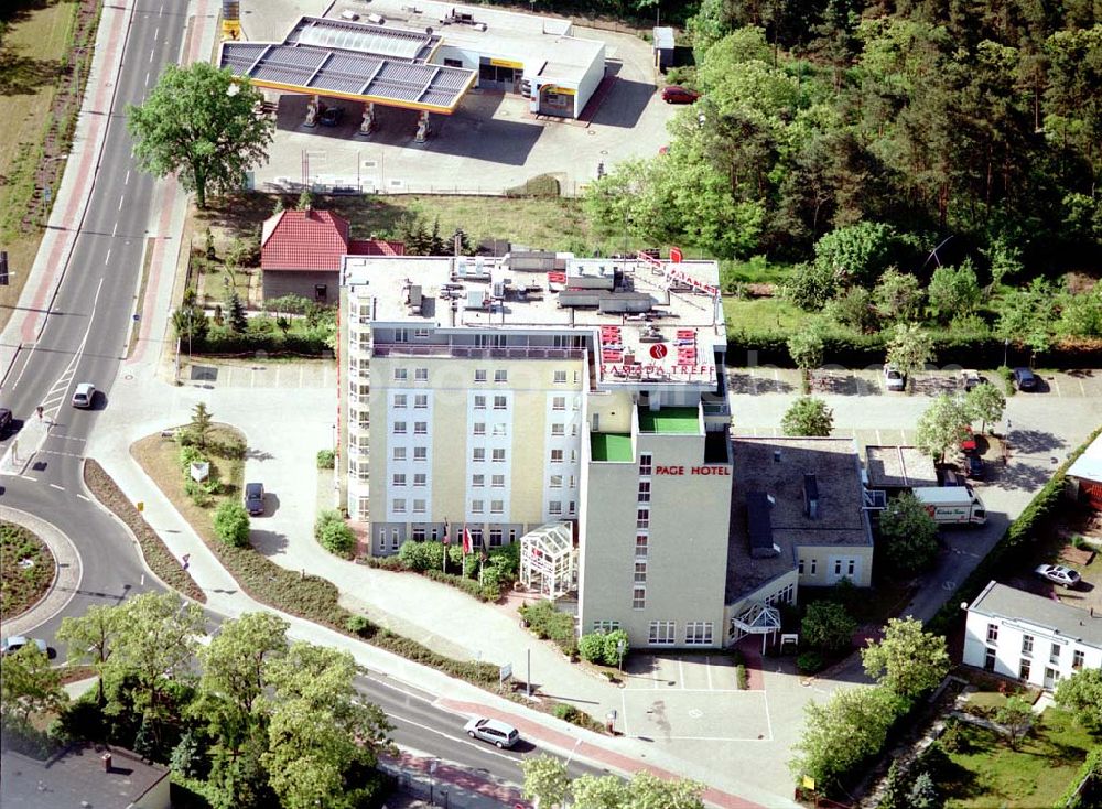 Schwarzheide / Brandenburg from the bird's eye view: Page - Hotel am südlichen Werksgelände der BASF - Schwarzheide .