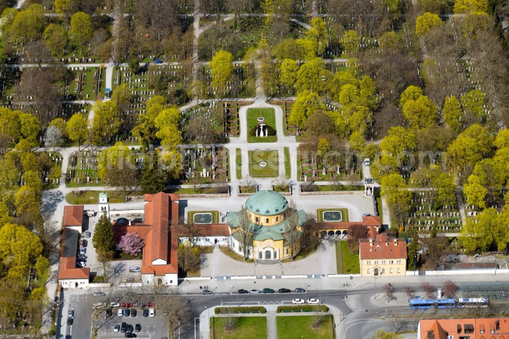 München from above - Palace of Botanische Staatssammlung in the district Neuhausen-Nymphenburg in Munich in the state Bavaria, Germany