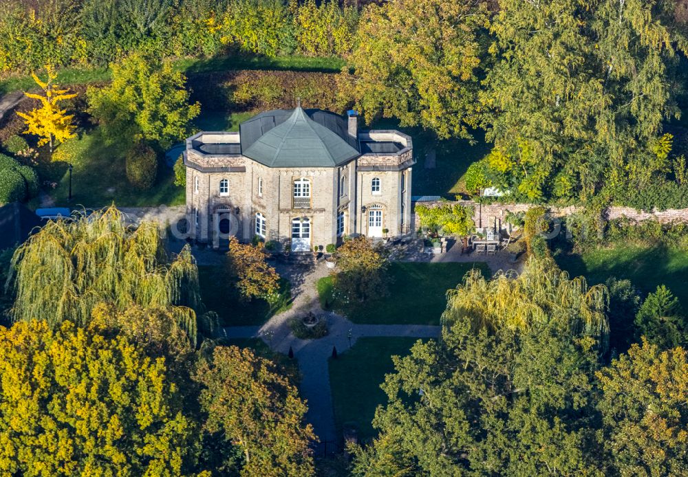 Aerial photograph Rheurdt - Palace Forsthaus in Rheurdt in the state North Rhine-Westphalia