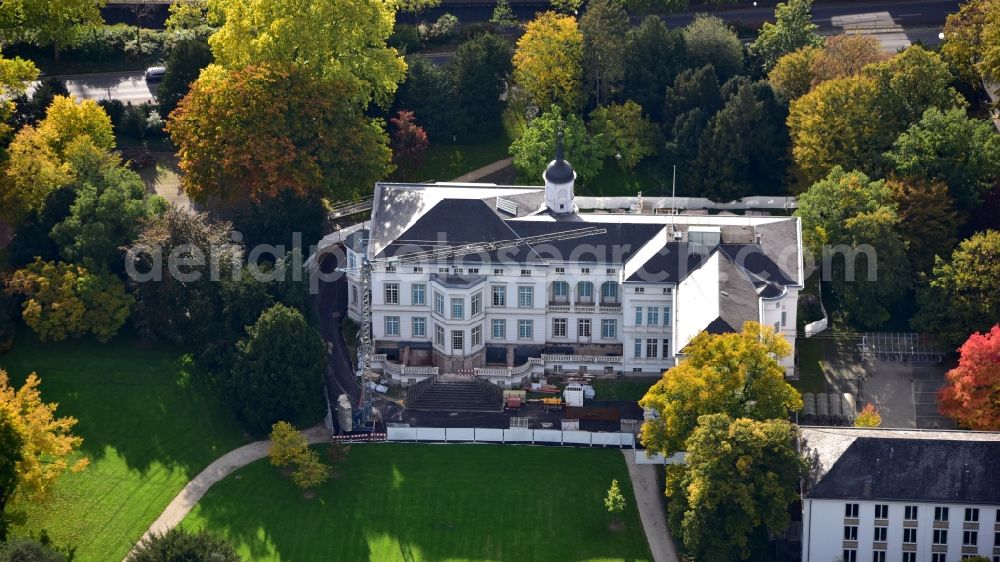 Bonn from the bird's eye view: Palace Schaumburg on Adenauerallee in the district Gronau in Bonn in the state North Rhine-Westphalia, Germany