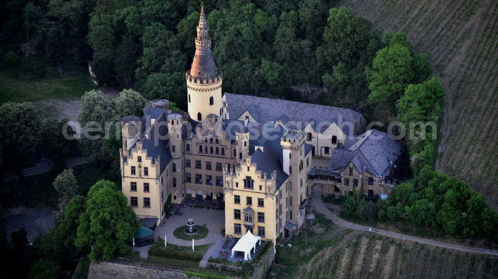 Aerial photograph Bad Hönningen - Palace Ahrenfels in the district Ariendorf in Bad Hoenningen in the state Rhineland-Palatinate, Germany