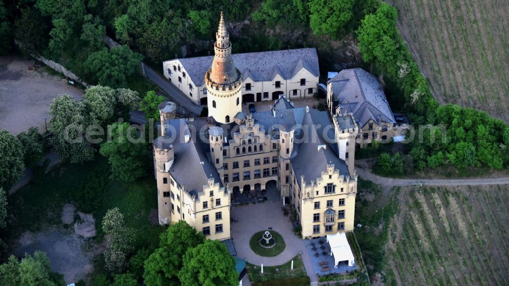 Aerial image Bad Hönningen - Palace Ahrenfels in the district Ariendorf in Bad Hoenningen in the state Rhineland-Palatinate, Germany