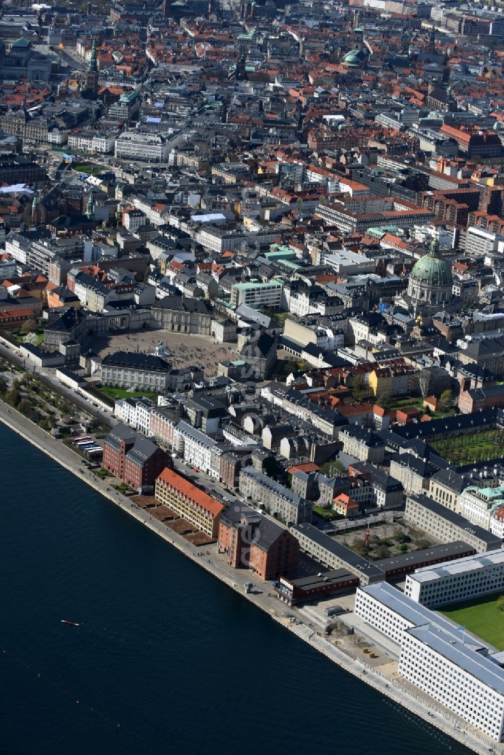 Aerial photograph Kopenhagen - Palace Amalienborg on Slotsplads in Copenhagen in Region Hovedstaden, Denmark