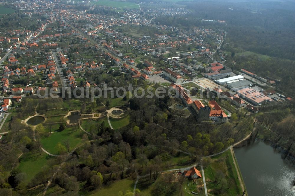 Aerial photograph Ballenstedt - Palace Ballenstedt on Schlossplatz in Ballenstedt in the state Saxony-Anhalt, Germany