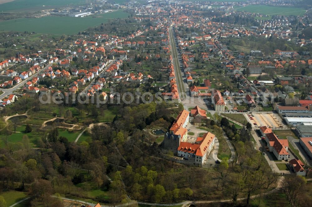 Ballenstedt from the bird's eye view: Palace Ballenstedt on Schlossplatz in Ballenstedt in the state Saxony-Anhalt, Germany