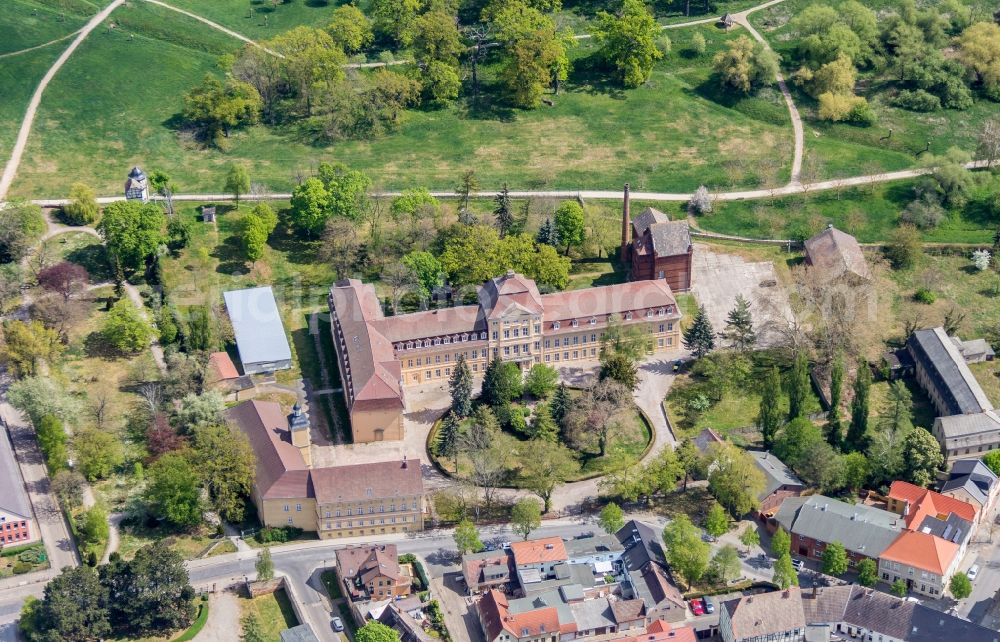 Aerial photograph Barby (Elbe) - Palace Barby in Barby (Elbe) in the state Saxony-Anhalt, Germany