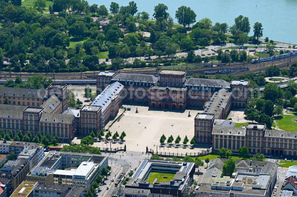 Mannheim from above - Palace - Barockschloss on place Carl-Theodor-Platz in Mannheim in the state Baden-Wuerttemberg, Germany