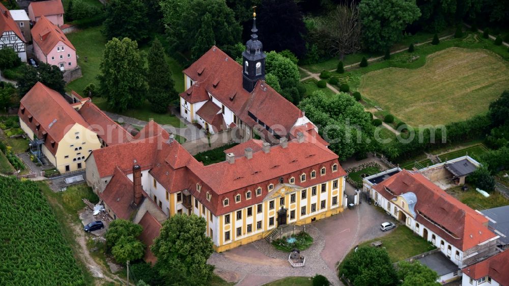 Aerial image Seußlitz - Palace - Barockschloss in Seusslitz in the state Saxony, Germany