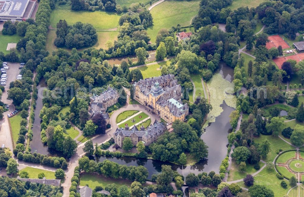 Bückeburg from the bird's eye view: Palace in Bueckeburg in the state Lower Saxony, Germany