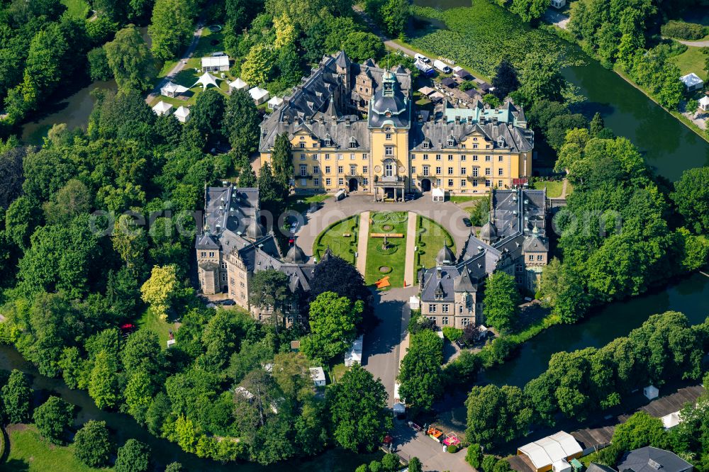 Bückeburg from the bird's eye view: Palace in Bueckeburg in the state Lower Saxony, Germany