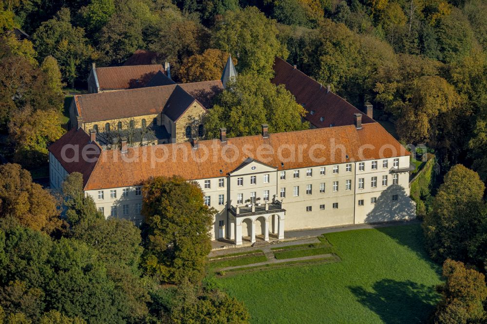 Aerial photograph Selm - Palace Cappenberg in the district Cappenberg in Selm in the state North Rhine-Westphalia, Germany